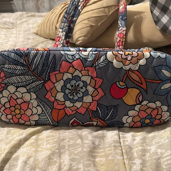 Vera Bradley large floral tote - Picture 5 of 7